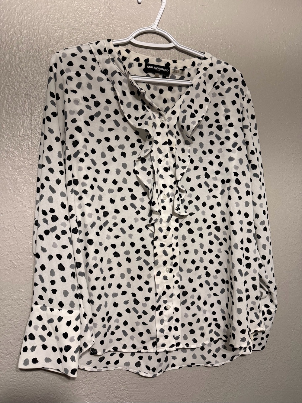 Karl Lagerfeld Paris Long Sleeve Blouse Woman’s size Large